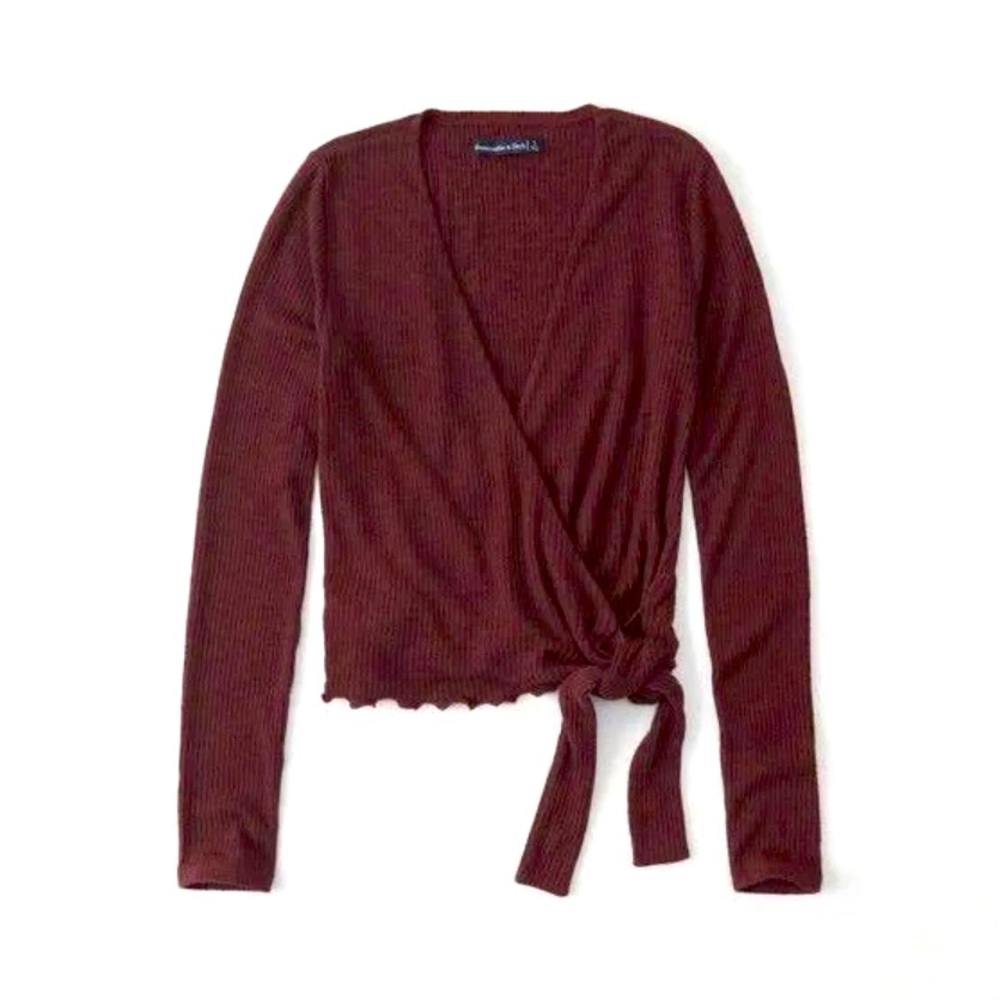 ABERCROMBIE AND FITCH Women’s Wrap Top